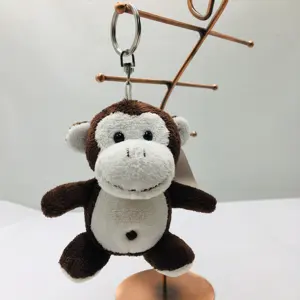 Vente en gros Fabricant professionnel de poupées humaines en peluche personnalisées avec animaux porte-clés jouets en peluche personnalisés