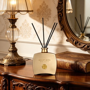 Diffusore di Aromi Senza Fiamma Raffinato, Olio Profumato Floreale per Casa, Camera <span class=keywords><strong>da</strong></span> Letto, Soggiorno e Hotel, Lunga Durata 30-60 Giorni - Product Image 4