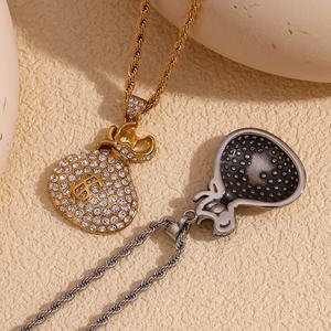 Dreamshow Bijoux pour hommes Collier avec pendentif en zircon en plaqué or 18 carats Collier en acier inoxydable Twist <span class=keywords><strong>Chan</strong></span> - Product Image 3