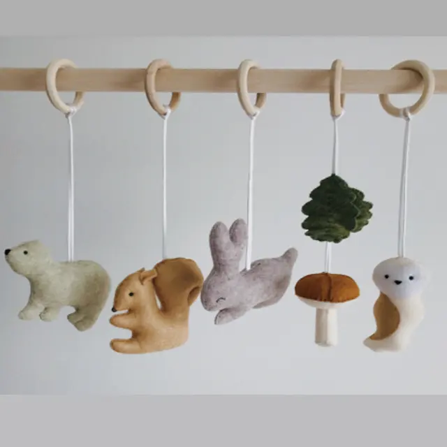 High quality baby gym hanging toy wooden play gym forest animals activity felt soft baby teething toy