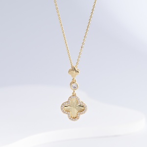 Collier pendentif croix en argent 925 plaqué or 18 carats, style hip hop, papillon, minimaliste, pour femmes. - Product Image 1