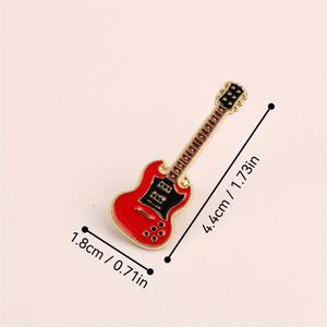 دبوس معدني أنيق على شكل جيتار كهربائي أحمر لعشاق الموسيقى، مثالي لحفلات الروك والفعاليات الموسيقية - Product Image 6