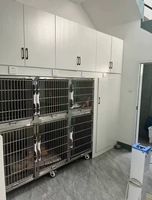 Cage vétérinaire en acier inoxydable à 6 compartiments avec roues et crochets IV pour chiens, chats et cliniques vétérinaires