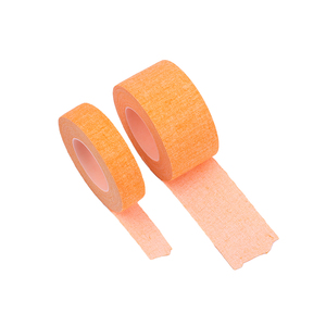 Pansement adhésif médical couleur chair à l'oxyde de zinc avec noyau et couvercle en plastique 2,5 cm*5 m - Product Image 6