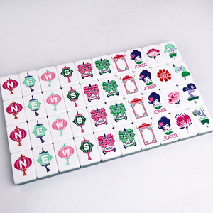 Juego de Mahjong Portátil de 160 Piezas, Estilo Occidental, 4 Capas, Moderno, Color Verde, con Diseño de Joker, Acrílico, para 4 Jugadores - Product Image 4