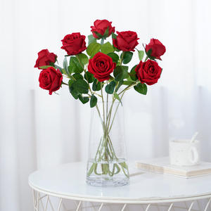Flores Artificiales de Terciopelo de Alta Calidad, Rosas Rojas al por Mayor, Tacto Real, Hechas a Mano, Decoraciones para Graduación, Hogar y Bodas - Product Image 2
