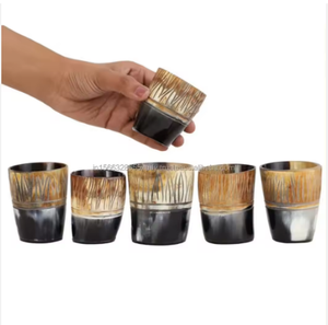 แก้วน้ำทำจากเขาควายธรรมชาติคุณภาพสูง สไตล์ยุคกลาง ขัดเงาด้วยมือ แกะสลักลายสัตว์ ดีไซน์เฉพาะตัวแบบไวกิ้ง เหมาะสำหรับตกแต่งบ้าน - Product Image 1