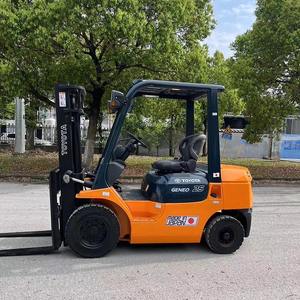 Penjualan Langsung Forklift Toyota FD25 2.5 Ton Impor Jepang Bekas Mesin Diesel Pembakaran Internal Forklift Jepang Asli - Product Image 3