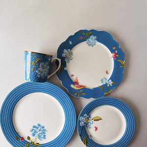 Assiette à Steak en Céramique Sous Glaçure Style Vintage Motif Floral Bleu Assiette à Pâtes - Product Image 4