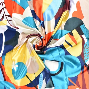 Hot Sale Retro Flower Printed 90*90cm Silk Feeling <b>Head</b> Scarf Women Square <b>Head</b> <b>Wrap</b> Fashion Large Kerchief Scarf Custom Support - Product Image 2
