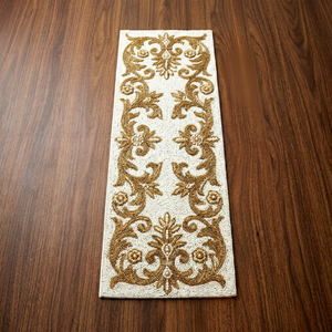 Chemin de table personnalisé, fait main, de luxe, brodé de fleurs, écologique, léger, durable, design glamour, tapis décoratif pour - Product Image 1