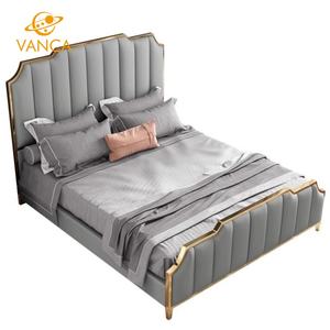 Op Maat Gemaakte Moderne Luxe Kingsize Bed Breed Hoofdeinde Met Goud Roestvrij Staal Fluwelen Stof Slaapkamerbedset Design Meubels - Product Image 6