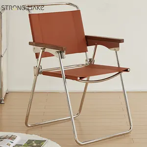 İskandinav paslanmaz çelik Metal bacak istiflenebilir restoran katlanır eyer deri yemek katlanır sandalye yemek odası için