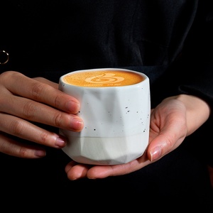 Tasse à expresso en céramique du Moyen-Orient, forme polyédrique créative, design moderne et minimaliste coloré pour l'art latte, pour <span class=keywords><strong>Shein</strong></span> Cross-border - Product Image 2