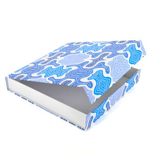 Scatola Regalo Rigida Pieghevole Personalizzata con Laminazione Lucida e Chiusura Magnetica - Product Image 2