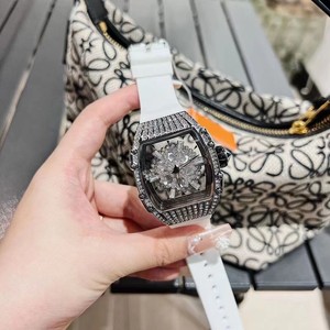 Orologio da <span class=keywords><strong>Donna</strong></span> DINIMI di Alta Qualità, Nuovo Design, Negozio Specializzato, Tendenza <span class=keywords><strong>Moda</strong></span>, Orologio al Quarzo, Orologio Traforato a Forma di Botte di Vino - Product Image 5
