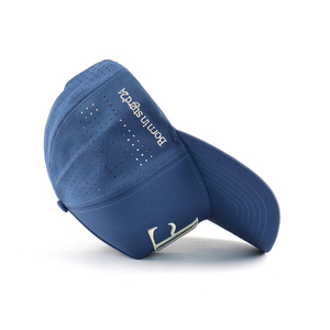 Gorra de Golf de Alta Calidad con Tela Oxford, Diseño de Puntos, Logotipo Bordado, Perforaciones Láser y Cuerda Ajustable para Deportes al Aire Libre - Product Image 3