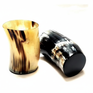 Vidrio de bocina corta de uso mundial Acabado mate de alta calidad Diseño minimalista moderno Vaso de chupito exportado clásico Twist India - Product Image 1