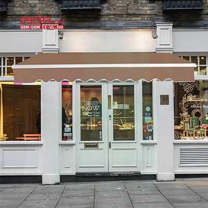 Grande auvent rétractable d'extérieur imperméable en provenance de Chine, cadre en aluminium personnalisé, <span class=keywords><strong>voile</strong></span> en PVC, pratique et pratique, auvent de patio à cassette - Product Image 1