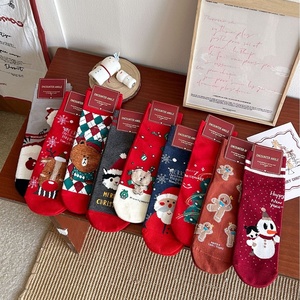 Chaussettes mi-mollet pour femmes, motif dessin animé, automne-hiver, cadeau <span class=keywords><strong>de</strong></span> Noël mignon, pour couple, respirantes, en coton et élasthanne, vente directe Zhuji - Product Image 1