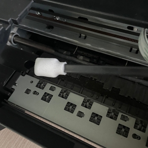 Spedizione Immediata: Kit di Pulizia per Elettronica in Plastica, 50 <span class=keywords><strong>Tamponi</strong></span> in Schiuma Senza Pelucchi con Punta a Scalpello per Cicli di Pulizia Rapidi - Product Image 6