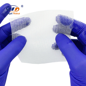 Стерильная марлевая повязка для ожогов и кожных РАН, 10x10 см, 0.5% хлоргексидина ацетата, парафиновая марлевая повязка, 10 х10 см - Product Image 2