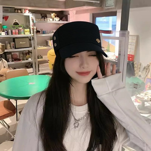 หมวกเบสบอลทรงแบน ระบายอากาศได้ พับเก็บได้ สำหรับกีฬากลางแจ้ง หมวกป้องกันแสงแดดสำหรับผู้ใหญ่ทุกเพศ พร้อมลายโลโก้ - Product Image 2