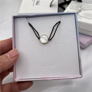 Pulsera de Etiqueta RFID Mini de Metal Dorado Programable a Precio de Fábrica, Joyería NFC de Alta Calidad con Longitud Personalizable para Reventa - Product Image 5