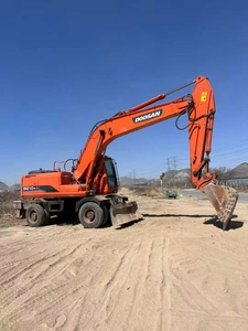 Excavadora de Ruedas Usada Original de Corea, Doosan DH210W-7, Modelo 2022, 19.8 Toneladas, Motor y Bomba, Venta Directa de Fábrica - Product Image 4