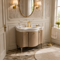 Meuble de salle de bain vintage français de luxe, style Art Déco, avec lavabo en céramique autoportant et quincaillerie dorée