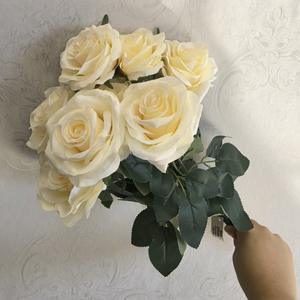 <span class=keywords><strong>Precio</strong></span> al por mayor Multi cabeza rosas holandesas flores artificiales a granel boda pasillo arco telón de fondo reutilizable seda rosas artificiales - Product Image 4