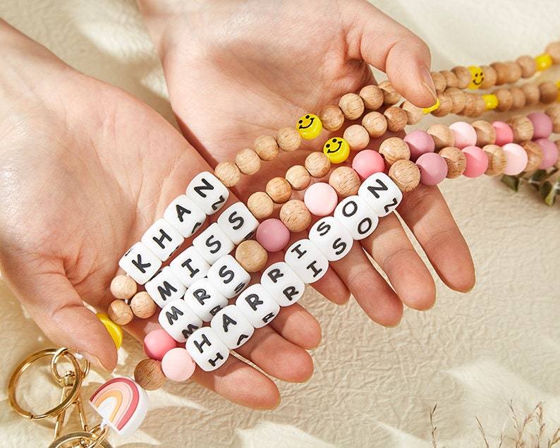Light Luxury Crystal Beads Portable Chain Wrist Short Lanyard With Clip Piece Mobile Phone Case Trendy Ornament Universal Gift