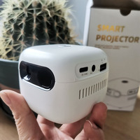 Nouveau Mini Projecteur Portable 2025 Intelligent Android Triple DLP avec Mise au Point Manuelle, Projecteur de Poche pour Films en Extérieur, Rechargeable via Port Type-C
