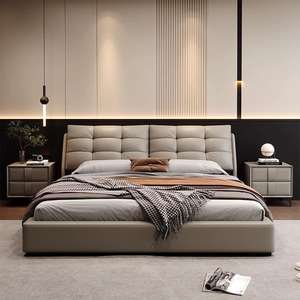 سرير منصة فاخر وعصري من الجلد مع لوح رأس مبطن، سرير ناعم مغطى بالقماش لديكور المنزل - Product Image 1