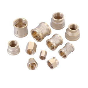 Conector de latón para tuberías, reductor de 1 pulgada a 3/4 con rosca interna para bomba de agua y uso en torres - Product Image 1