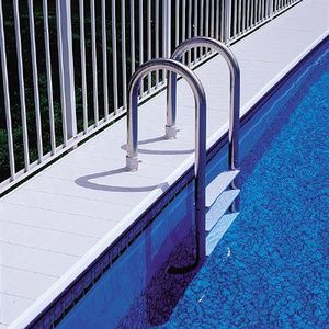 Escalera de Piscina Resistente y Duradera de Acero Inoxidable Antideslizante con Peldaños Anchos y Estables para Piscinas en el Patio Trasero - Product Image 5
