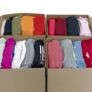 Ropa Vintage Premium de Segunda Mano, Lotes Grandes de Prendas Retro Limpias para Vendedores de Segunda Mano Locales - Product Image 3