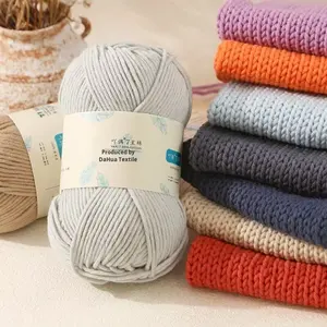 Gants tricotés à la main <span class=keywords><strong>et</strong></span> matériaux de chandail, adaptés aux poupées. Fait de 55% coton <span class=keywords><strong>et</strong></span> 45% de fil mélangé acrylique - Product Image 2