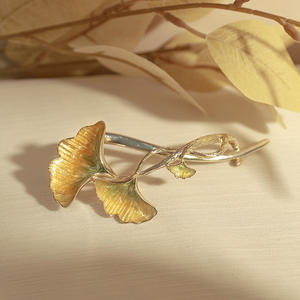 กิ๊บติดผมโลหะแฟชั่นสำหรับผู้หญิง กิ๊บติดผมรูปเปลือกหอย กิ๊บติดผมแบบมินิมอลรูปตัวยู กิ๊บติดผมสำหรับสาวๆ อุปกรณ์ทำผมทรงบัน - Product Image 3