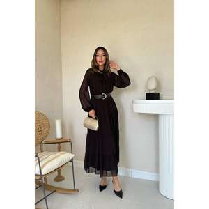 เดรสทรงเอไลน์ผ้าชีฟองสีน้ำตาลสุดหรู พร้อมดีเทลโบว์ที่คอเสื้อและชั้นผ้าบาง - Product Image 5