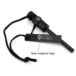 Allume-feu de survie 5-en-1 avec <span class=keywords><strong>grattoir</strong></span>, boussole et sifflet pour le camping et la randonnée - Product Image 4