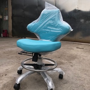 Sillón Dental Kang Zhi Xing de Acero Inoxidable y Cuero PU, Ajustable en Altura, Giratorio, con Respaldo, para Personal Médico - Product Image 1