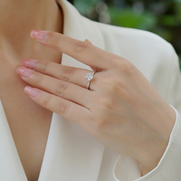 Moissanit S925 Silber 1ct Vier-Krappen-Fassung Brillanter Stein Eleganter Feiner Schmuck Verlobungsstil Statement-Ring