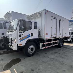 Camion frigorifique FAW J6L 4x2, fourgonnette frigorifique de 6,8 m pour le transport d'aliments congelés et de produits frais - Product Image 3