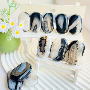 Piedra de Palma de Ágata Negra, Piedra Preciosa Natural de Cristal Curativo de Alta Calidad al por Mayor para Meditación - Product Image 2