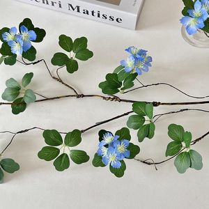 Fleur artificielle en soie Guanyin Lotus Vine 30cm-100cm Bleu Blanc Haute Simulation Décoration Maison Accessoires Mariage - Product Image 3