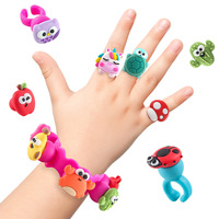 Kit de bracelet à breloques animaux de dessin animé en silicone souple, accessoire de jeu d'imitation, jouet pour le développement de la motricité fine, ornement de présentation de bureau