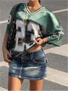 T-<span class=keywords><strong>shirt</strong></span> de basket-ball surdimensionné à col en V pour femmes - Product Image 2