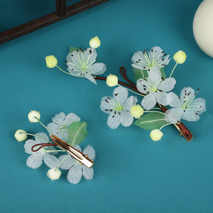 Nouvelle conception originale, faite à la main, épingle à cheveux douce en fleur de poirier verte et fraîche, accessoire capillaire de style antique, pour cheveux Hanfu. - Product Image 4