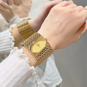 Reloj de Cuarzo con Correa Tejida Ancha y Esfera Ovalada con Logotipo Personalizado de Fábrica, Textura de Ondas de Agua y Decoración de Diamantes de Imitación para Propietarios de Marcas - Product Image 4